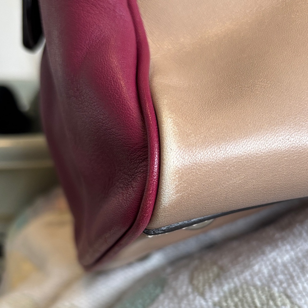 Coach Legacy Two Tone Haley - Picture 10 of 16
